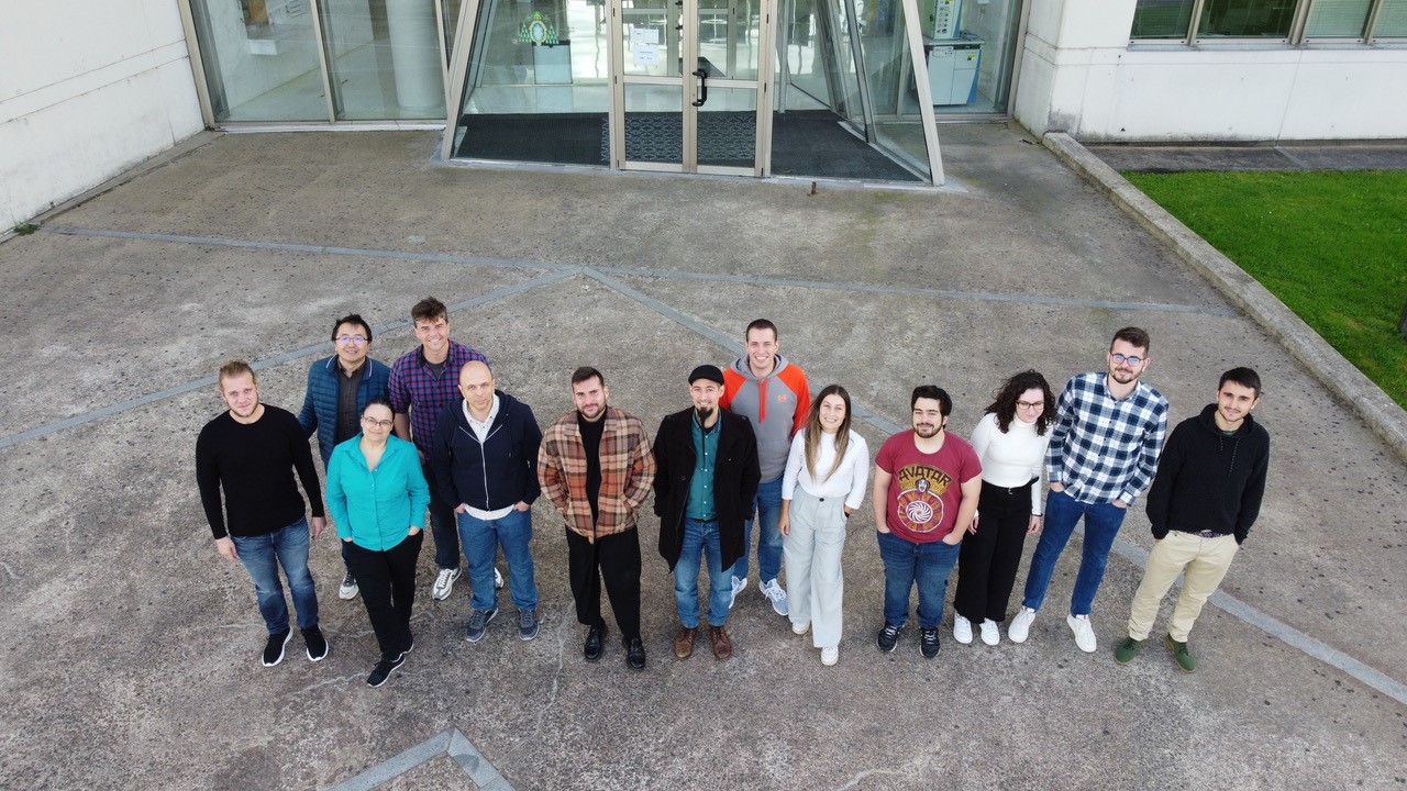 Imagen - Un equipo de la Universidad de Oviedo lidera un estudio que define las reglas para el control de la nanoluz en la escala atómica
